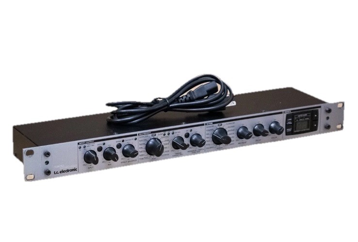 TC Electronic M300 Dual-Engine Multi-Effects Rack Processor FX M-300 U269244