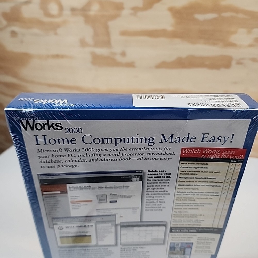 Vintage Microsoft Works 2000 Requires Windows 95 or 98 CD-ROM