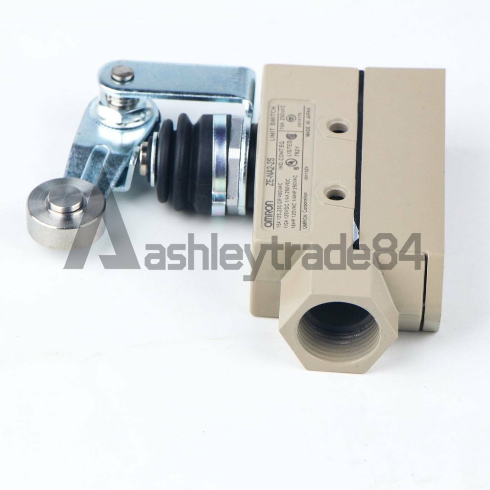 ONE New Omron ZE-NA2-2S Limit Switch