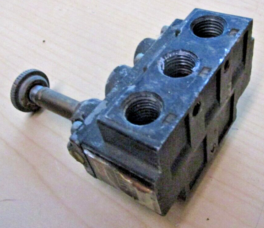 ARO A412SS-024-B SOLENOID AIR CONTROL VALVE