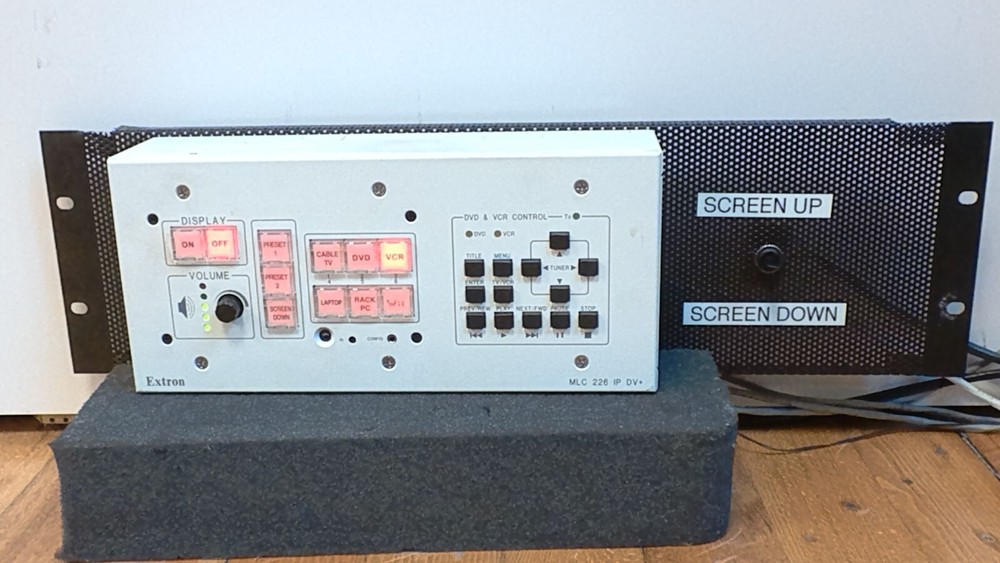 Extron MLC 226 IP DV+ - White MediaLink Controller - USED