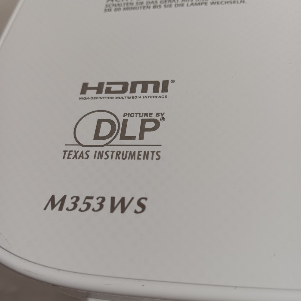 NEC NP-M353W LCD Projector (Lamp Hours @ 83%) Working