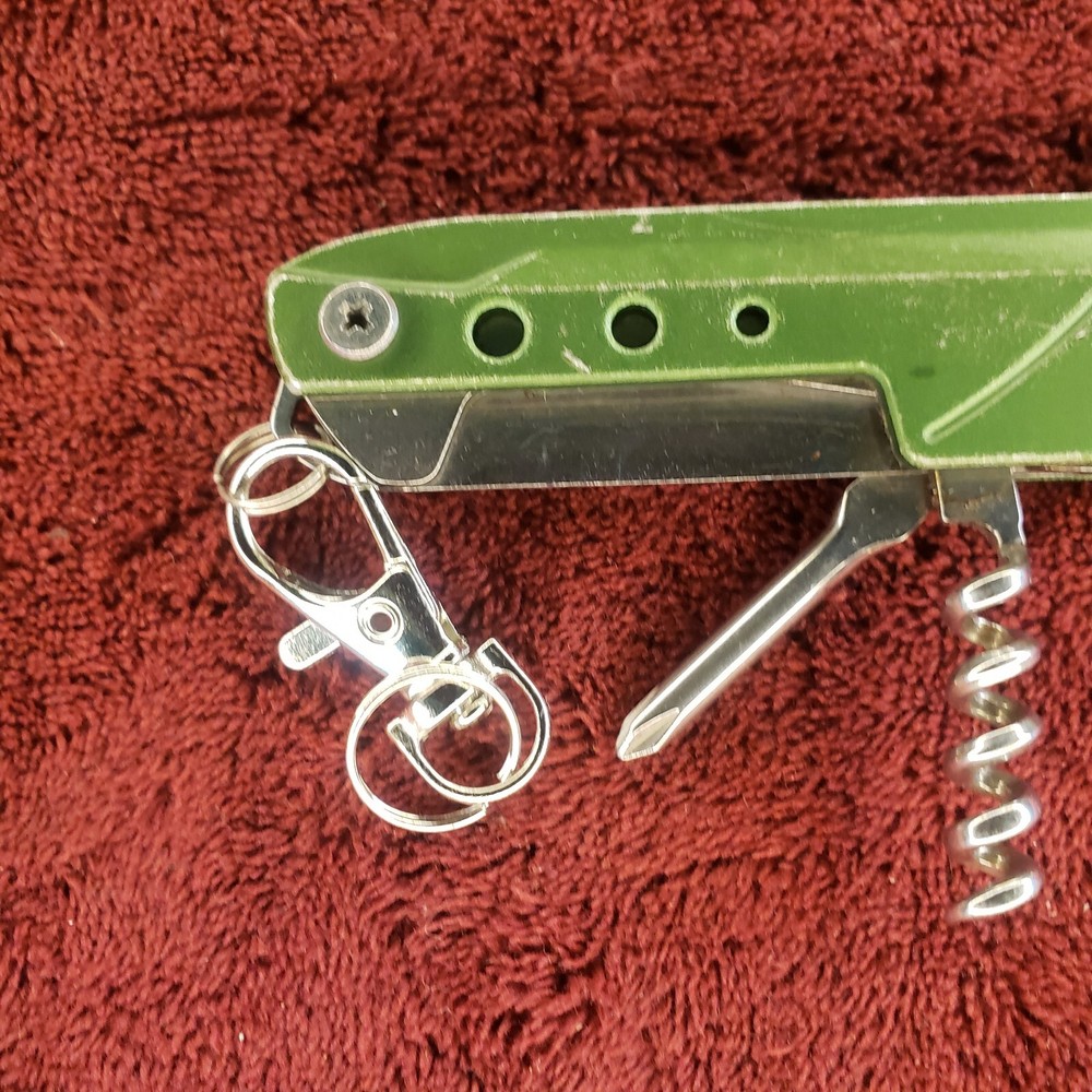 Cabelas Multi Tool Green