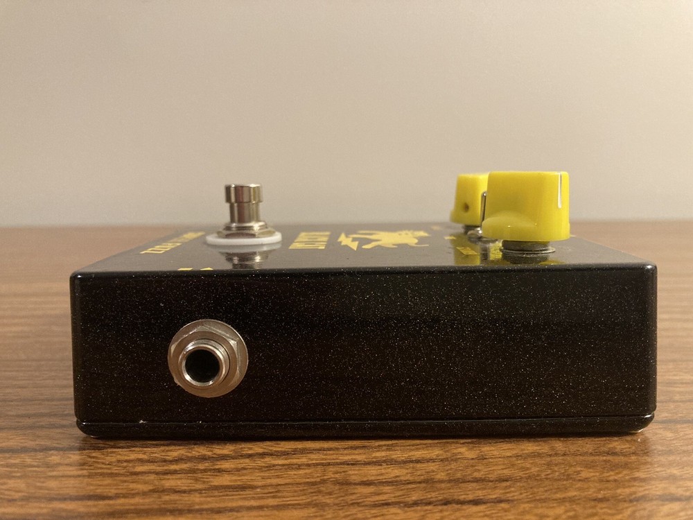 Black Cat Super Fuzz Effects Pedal #255