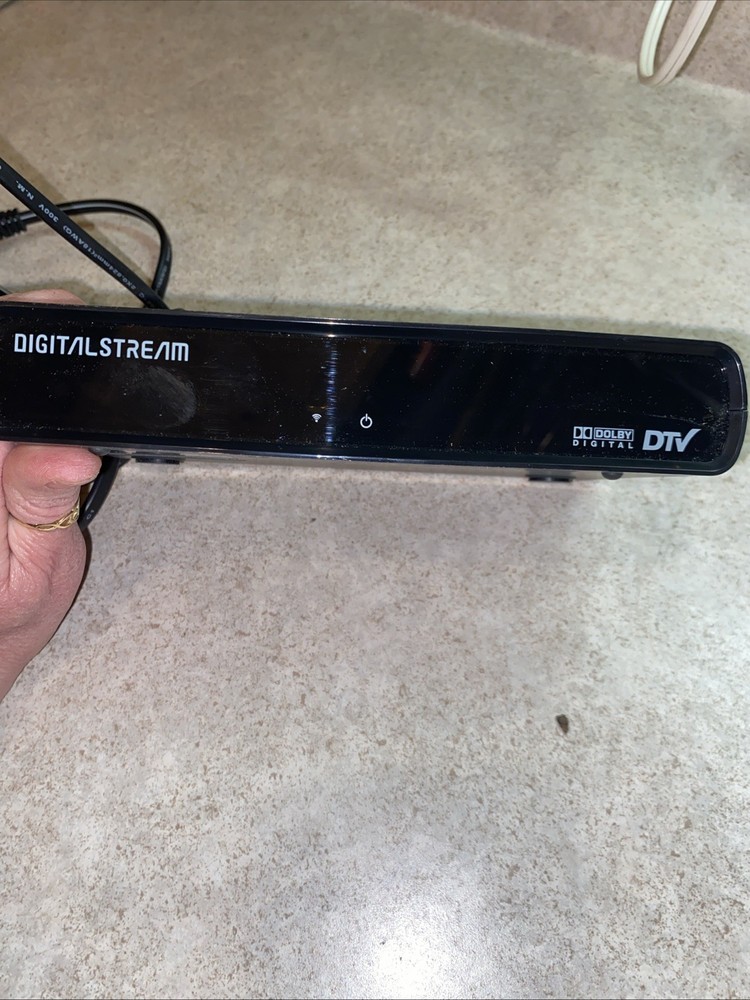 Digital STREAM Analog Pass-Through DTV Converter Box Dolby Digital