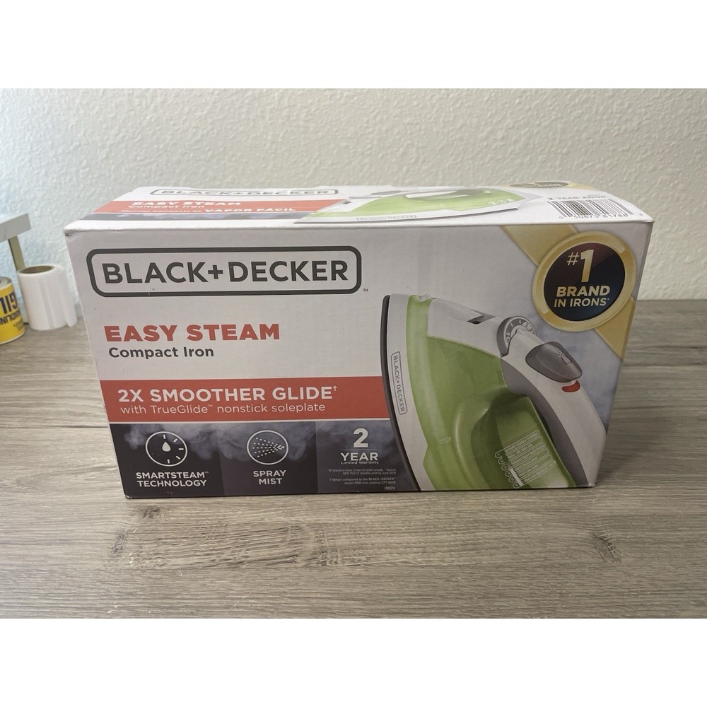 BLACK+DECKER IR02V: Easy Steam Compact Iron, 1200W - Green/White