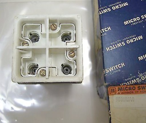 Honeywell 908AAA40 MICRO SWITCH Indicator Assembly
