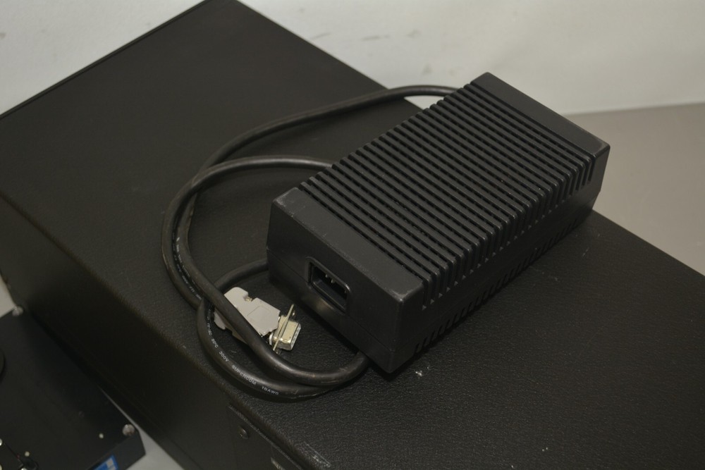 ^ CVI DIGIKROM 240 Meter Computer-Controlled Monochromator #X512