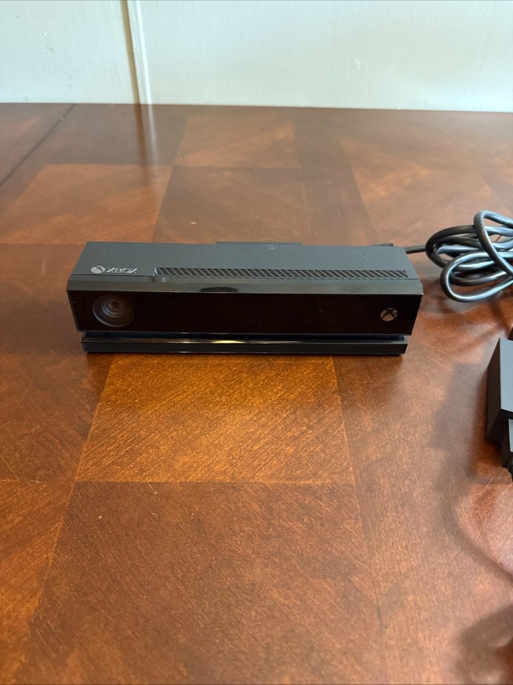 Microsoft Xbox One Kinect Sensor with Windows Hub + Headset + Power & USB Adapte