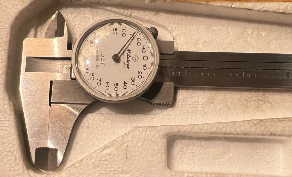 Mitutoyo Dial Caliper 0-6in 505-101