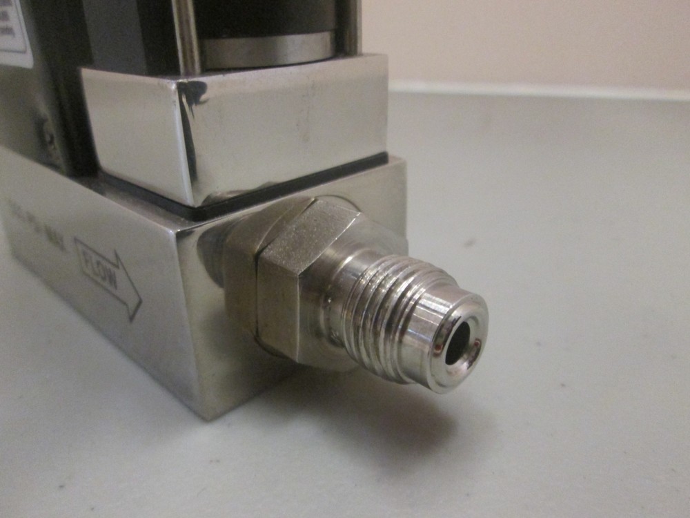 Unit UFC-1020A, Mass Flow Controller MFC, CCL3F, 25 SCCM, Used