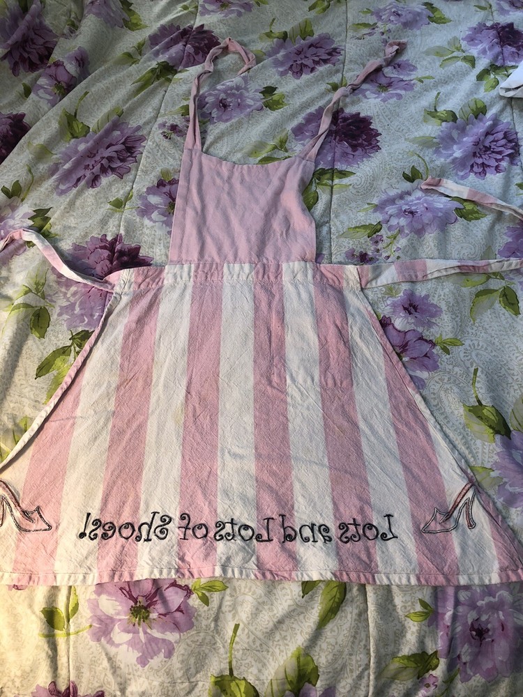 vintage aprons for women