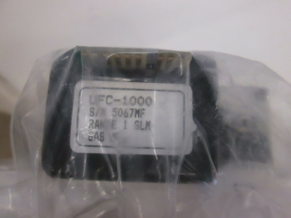 Unit UFC-1000 Mass Flow Controller NF3, 1 SLM, New