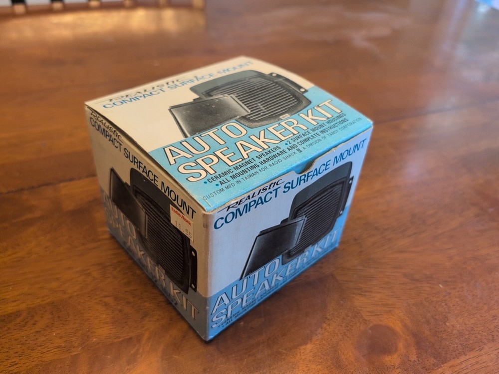 Realistic Compact Surface Auto Mount Speakers With  Box Instructions Pair