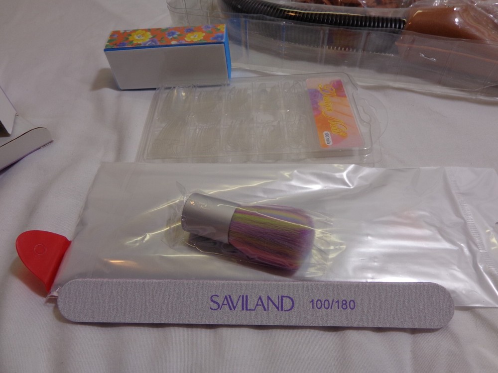 SAVILAND EXCELSIOR NAILS ART NAIL TRAINING HAND KIT- NEW
