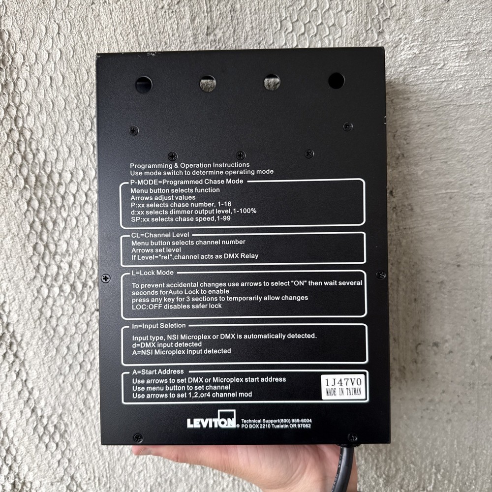 Leviton D4DMX-MD5 4-Channel Programmable Dimmer Pack READ DESCRIPTION