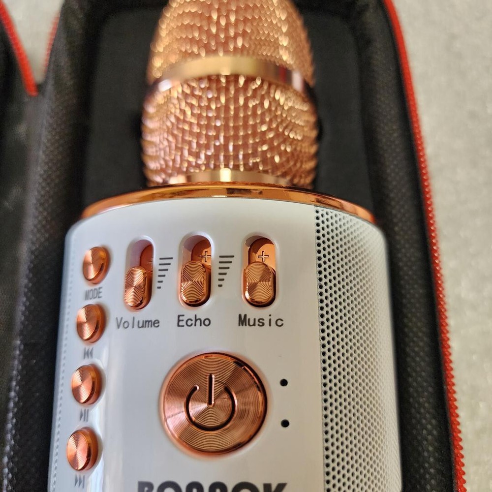 BONNOK WIRELESS BLUETOOTH KARAOKE MICROPHONE