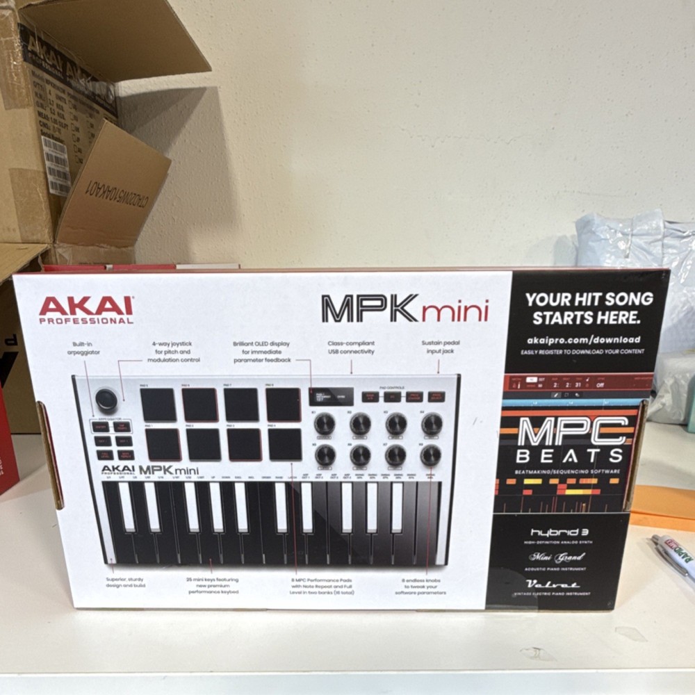 Akai MPK mini Special Edition White Keyboard Controller 25 Synth Keys USB