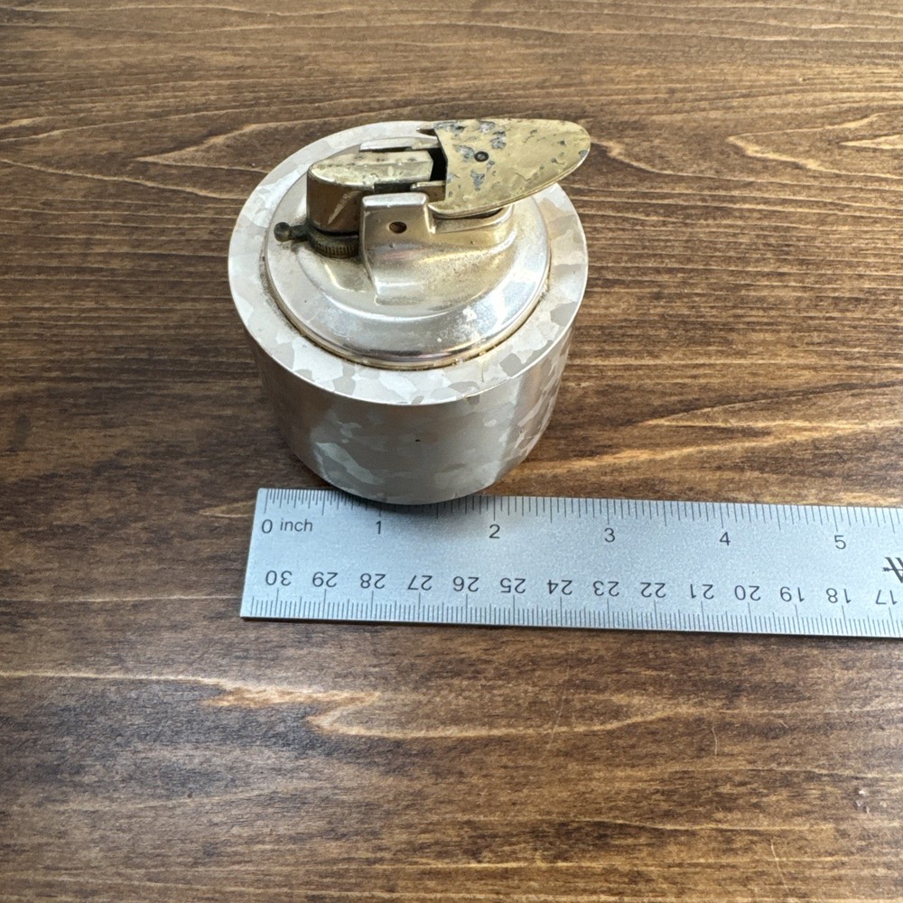 Vintage Ronson MCM Metal Table Top Lighter