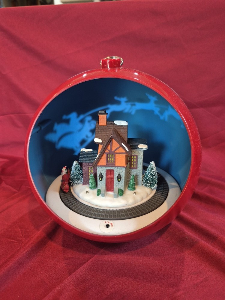 Studio Eulceo 8" Music & Motion Tabletop Ornament