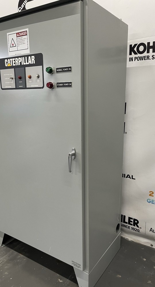 800 Amp Caterpillar Automatic Transfer Switch - 277/480v 3 Phase 4-Pole