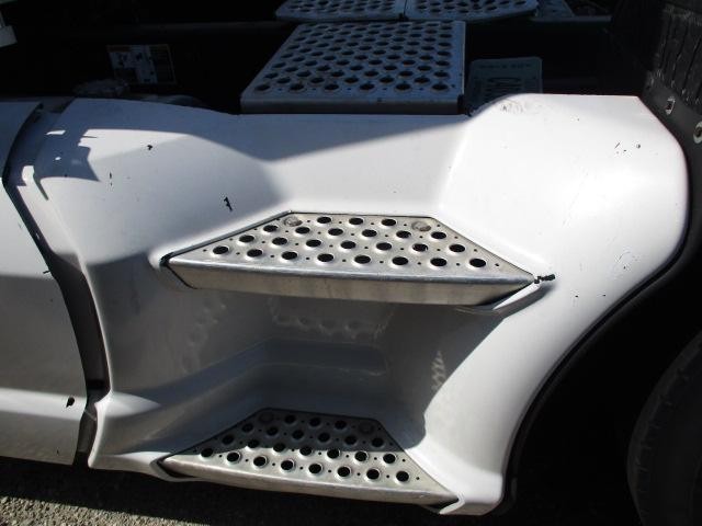 For 2013 KENWORTH T700 SIDE FAIRING Left ,  FL