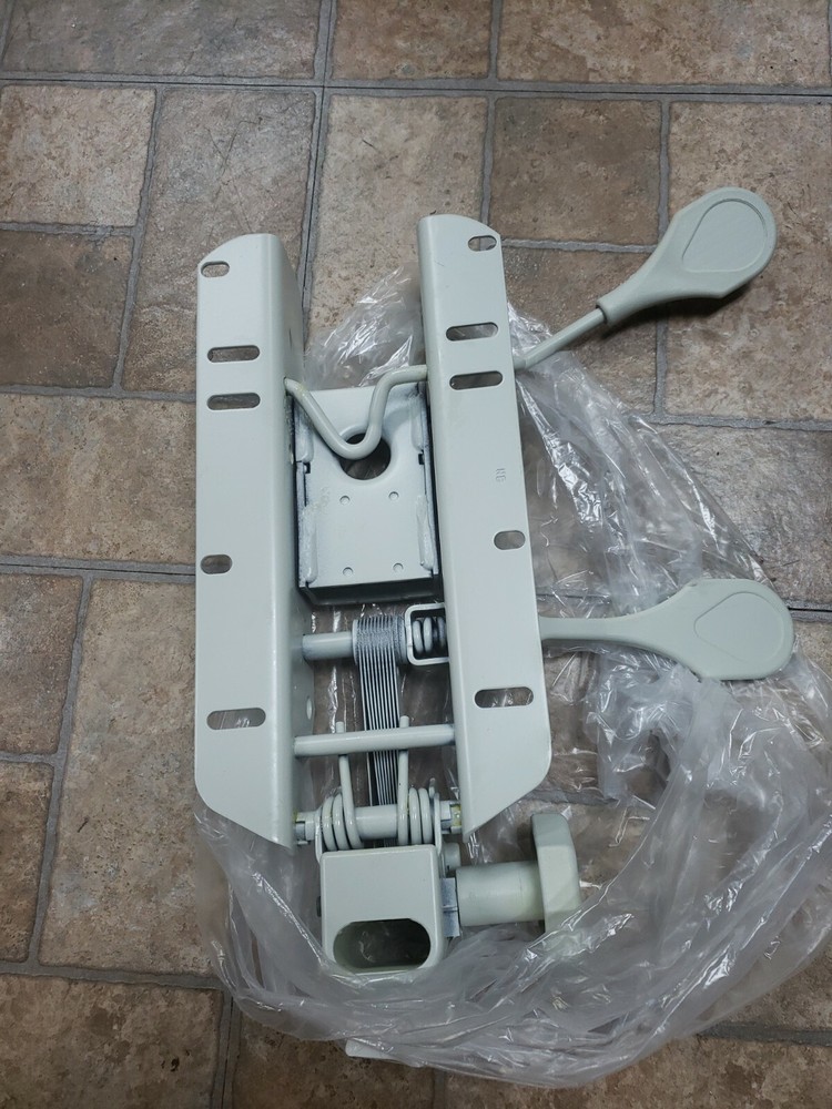 Brewer stool control plate