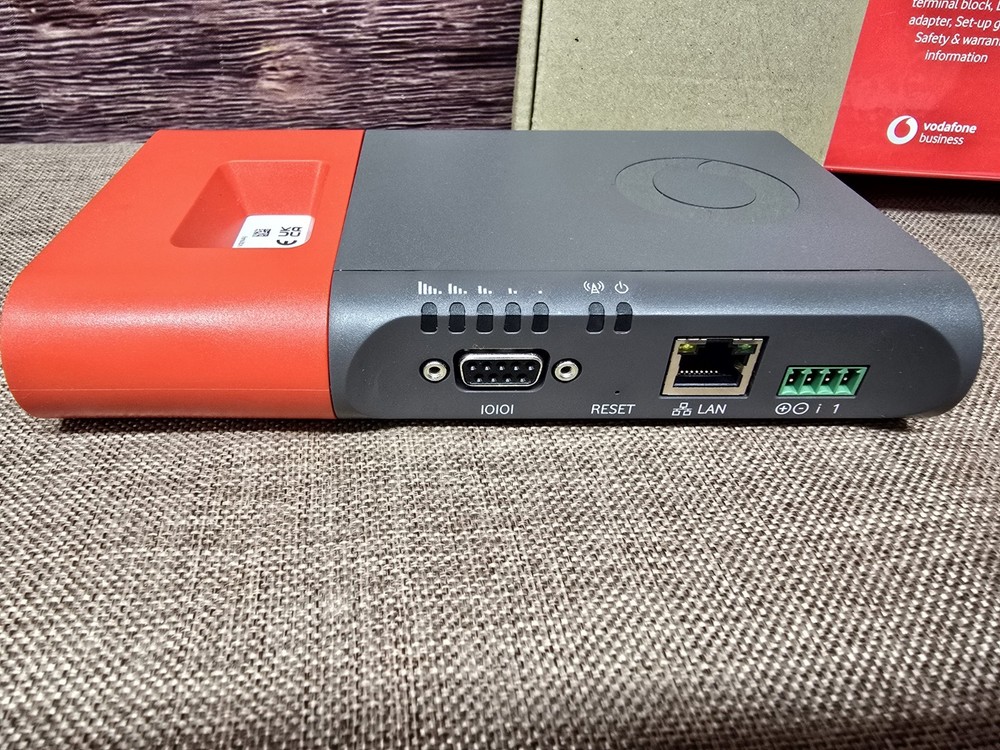 Vodafone Connect 4G MC01 Mobile Wi-Fi Router – Open Box