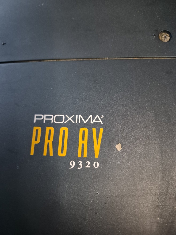 Proxima Pro AV 9320 Projector Conference Room Projector Turns On And PROJECTS..