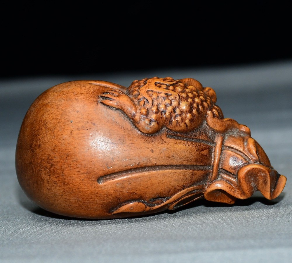 Exquisite Small Leaf Boxwood Golden Toad Handle