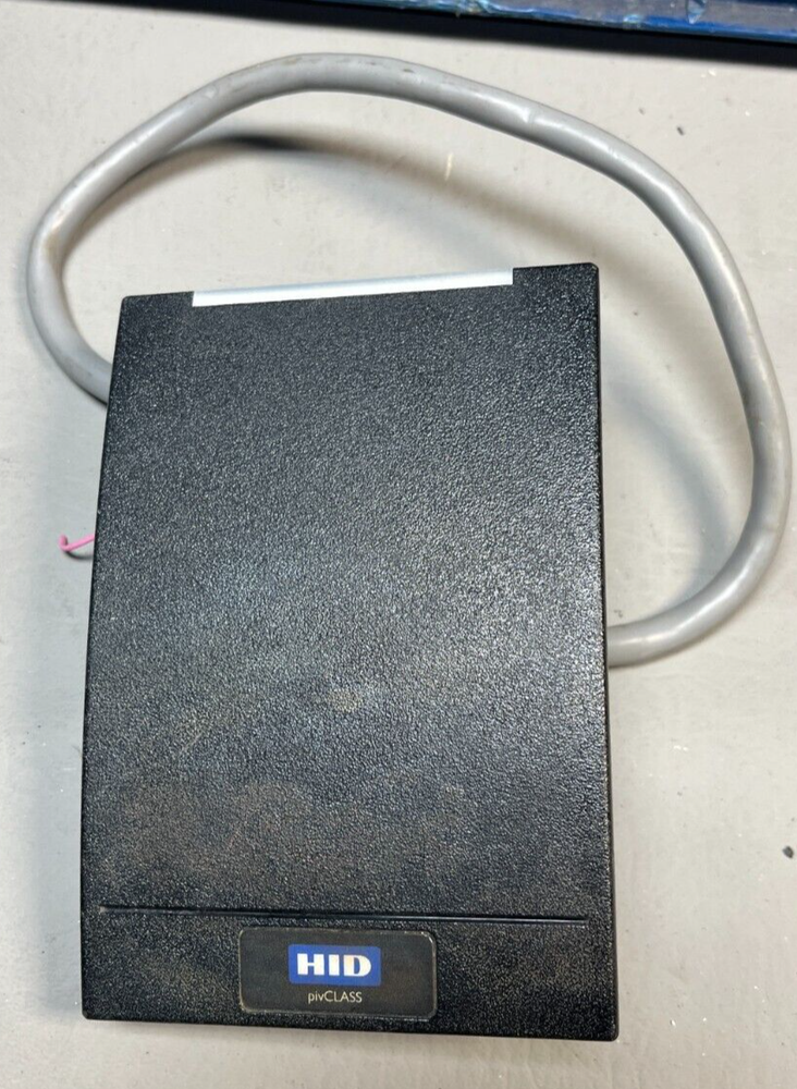 HID multiCLASS RP40E Wall Switch Reader - Used, Black