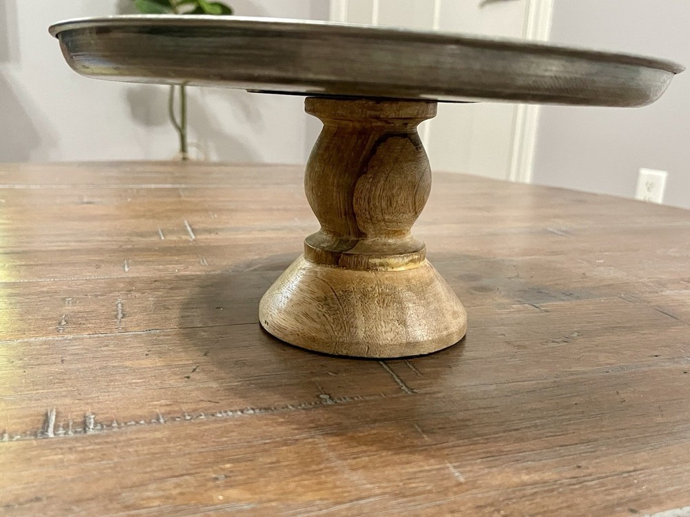 Boston Warehouse Cake Stand