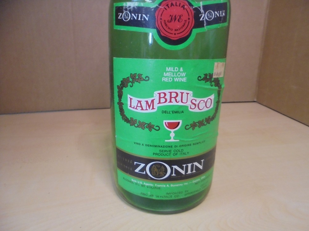 Vintage Zonin Lambrusco, 53oz Empty Bottle