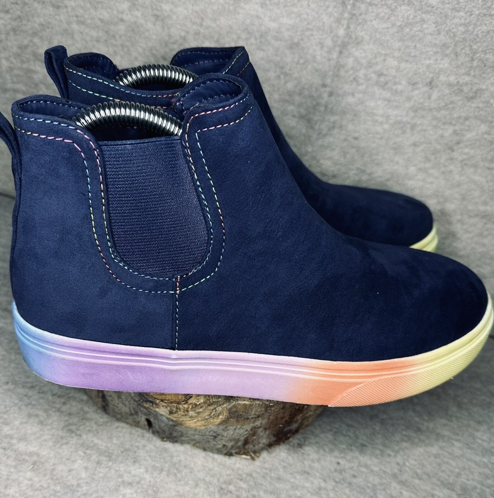Lands End Navy Bootie Size 6 Zip Closure Rainbow Sole EUC
