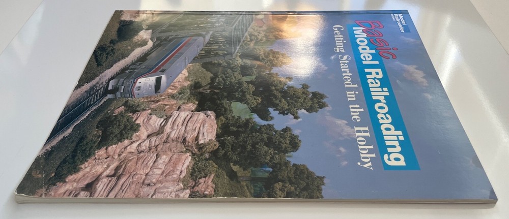 Model Railroader, Basic Model Railroading. FREE SHIPPING! Awesome! 1999