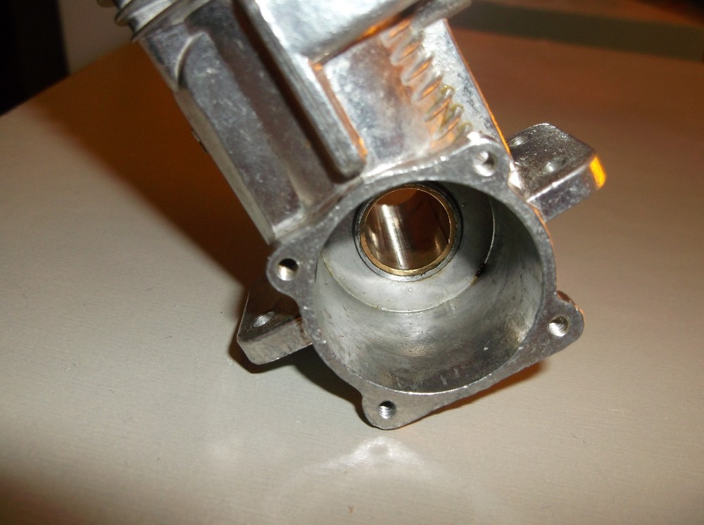 NEW CONDITION FOX 35or.36 RC CRANKCASE