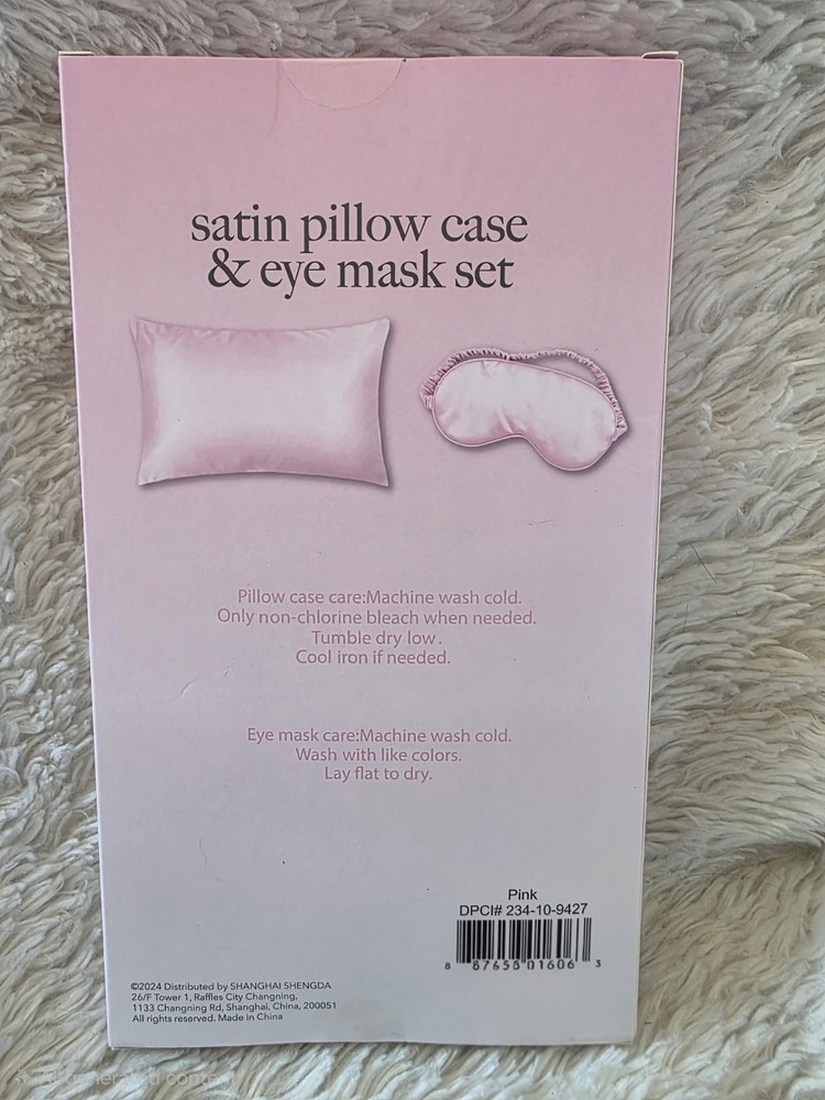 100% Satin Polyester Standard Pillow Case & Eye Mask Set - Pink