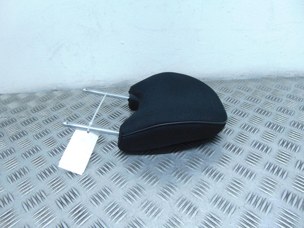 Volvo C30 Right Driver Offside Front Headrest / Head Rest Mk1 2006-2013↨