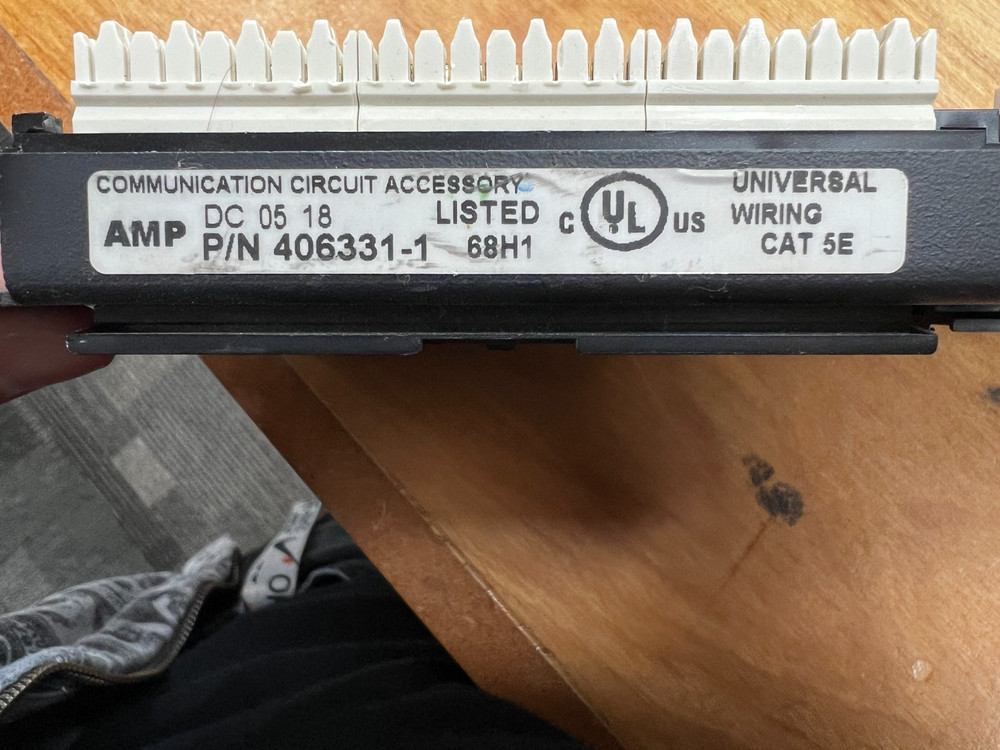 UNTESTED AMP NETCONNECT CAT 5E SYSTEM 48 PORT
