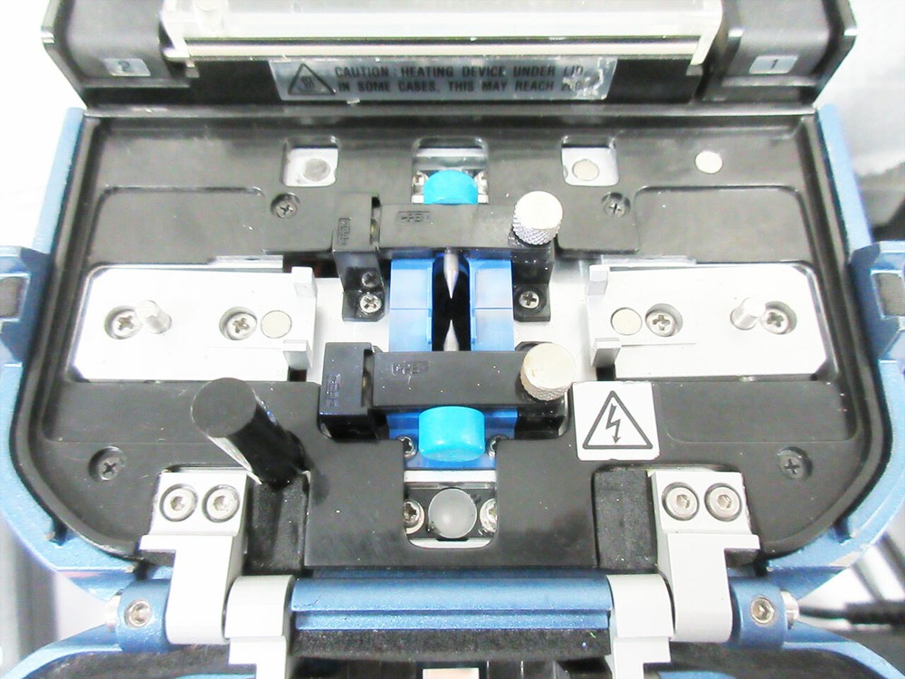 SUMITOMO QMS-02 TYPE-25S FIBER SPLICER WITH CASE - NO HOLDERS