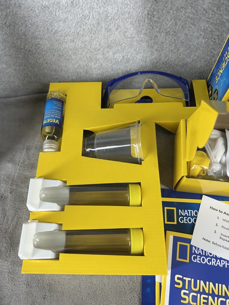 National Geographic Stunning Mega Science Kit with Over 45 Easy Experiments