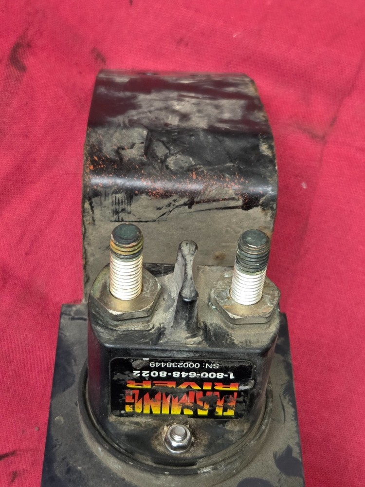 FLAMING RIVER BATTERY CUT OFF SWITCH, S/N 000238449