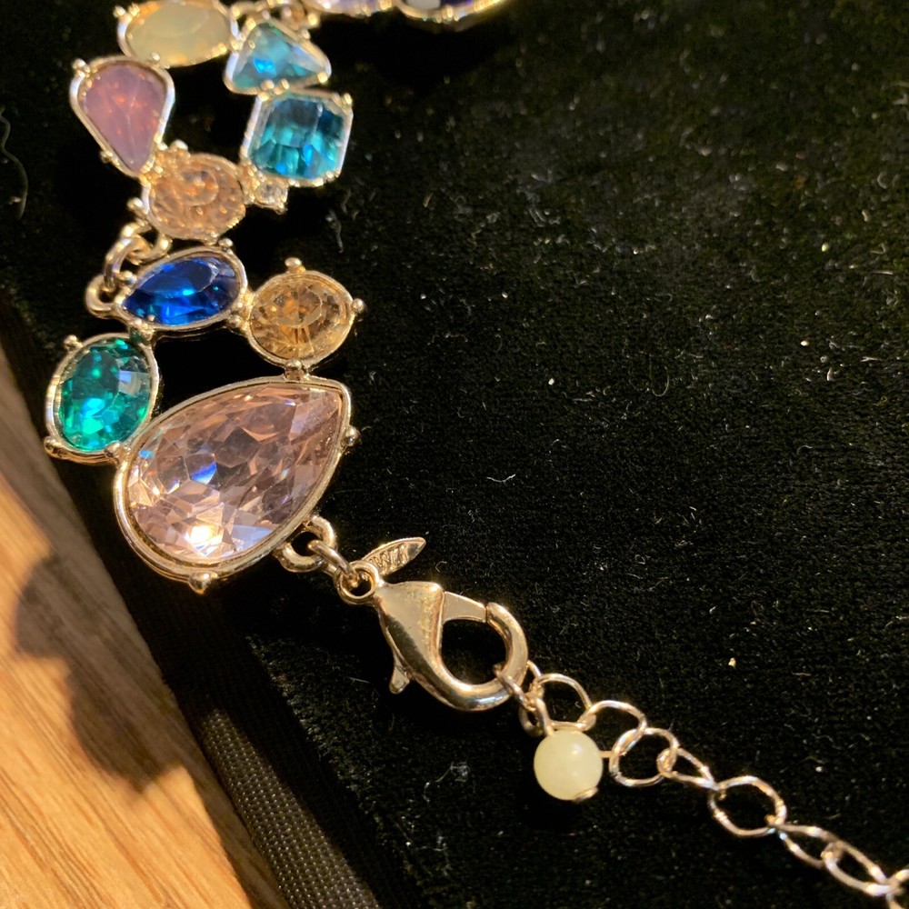 stone designer  necklace lmn design unused condition 