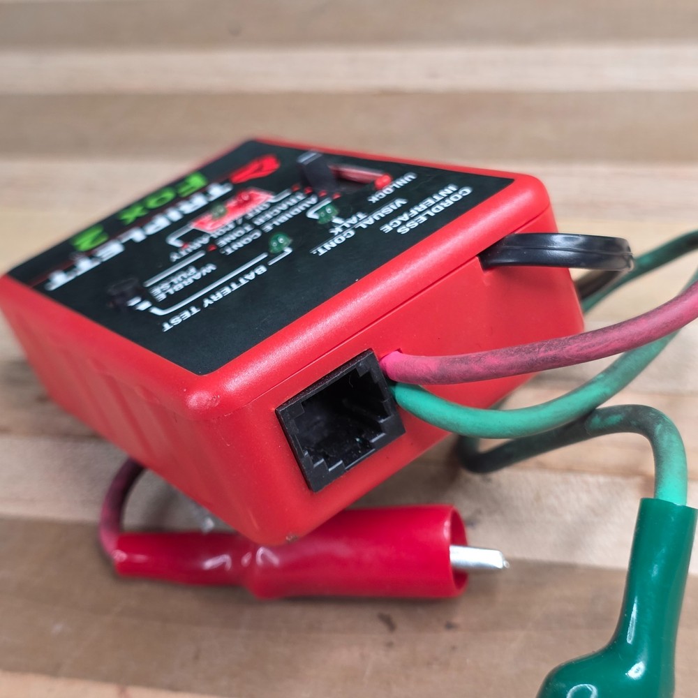 TRIPLETT FOX 2 Tone Generator OVERLOAD PROTECTION ONLY