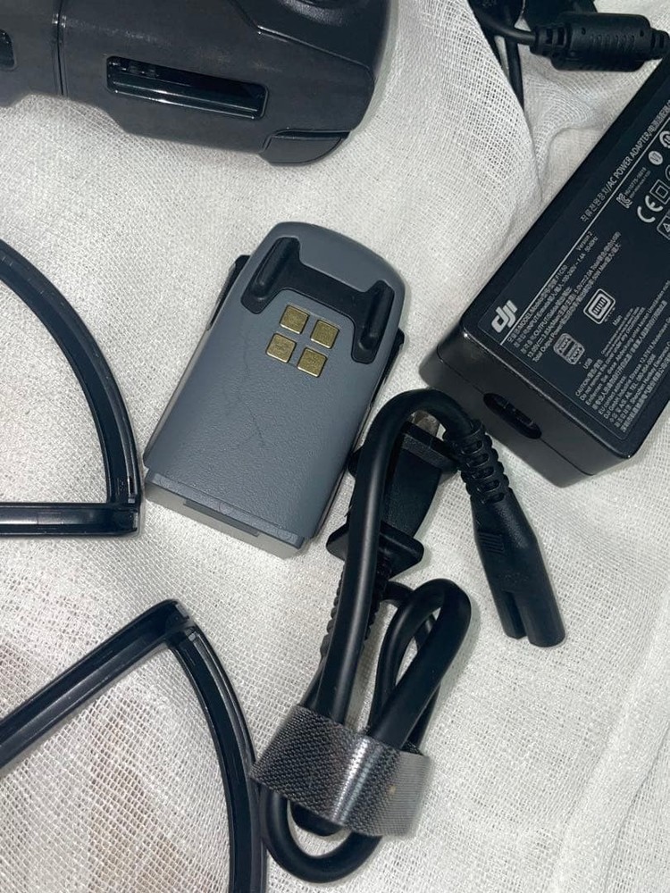 Dji Spark Fly More Combo Alpine White Drone With Remote Controller Extra