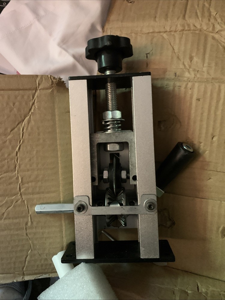 Wire Stripping Machine Automatic Knife Adjustment for 1-20mm Cable NEW