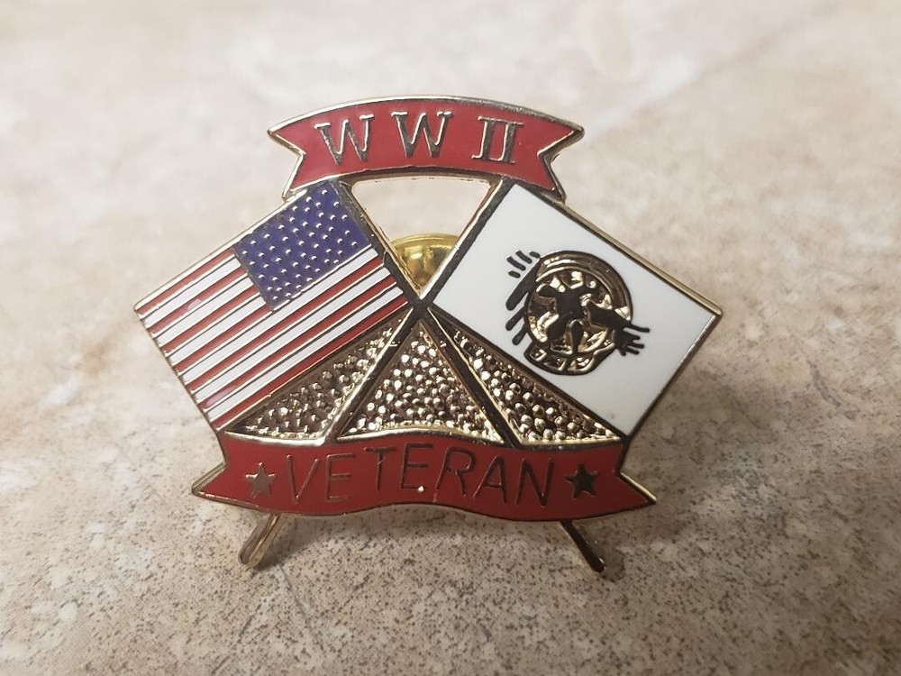 American WWII Veteran Lapel Pin