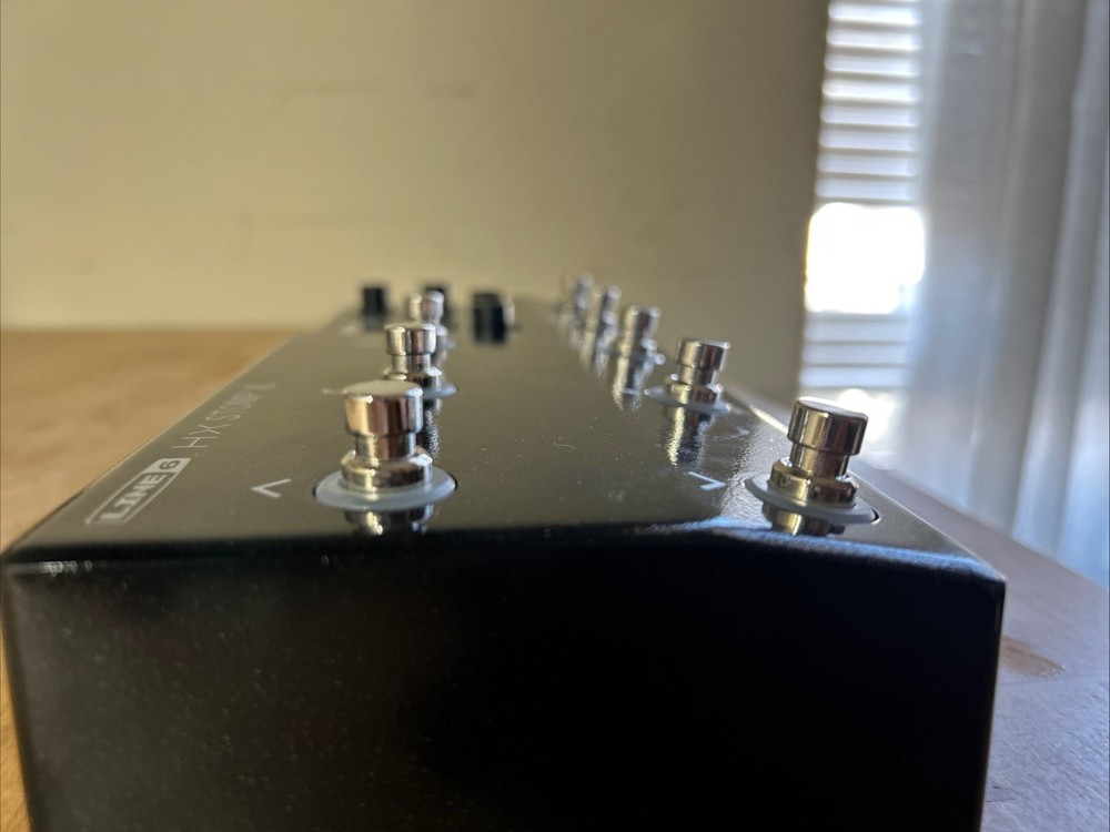 Line 6 HX Stomp XL Multi-Effects Processor