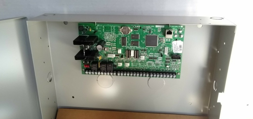 DMP XR15ONL-G 124 system