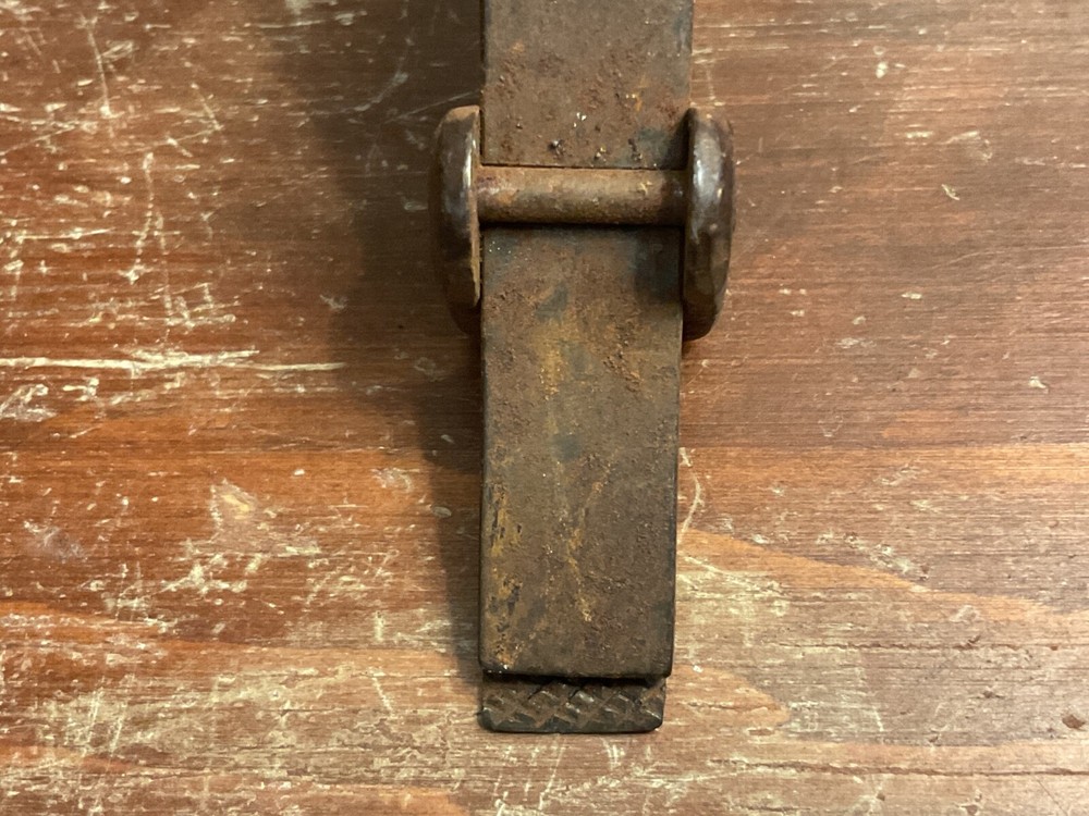 Unknown Tool - Works Like Clamp?? 4” Long